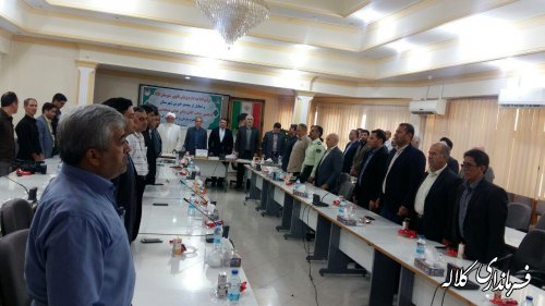 مسوولان در کنار خدمت به مردم بایستی خدمات و اقدامات انجام شده در ۴۰ سال گذشته را نیز برای آنان بازگو نمایند