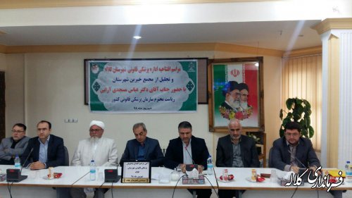 مسوولان در کنار خدمت به مردم بایستی خدمات و اقدامات انجام شده در ۴۰ سال گذشته را نیز برای آنان بازگو نمایند