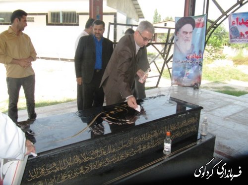 آرامگاه  خبرنگار شهید محمد علی روحانی فرد عطر آگین شد