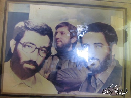 دیدار فرماندار ومسئولین با خانواده شهیدان منوچهری /تصویری