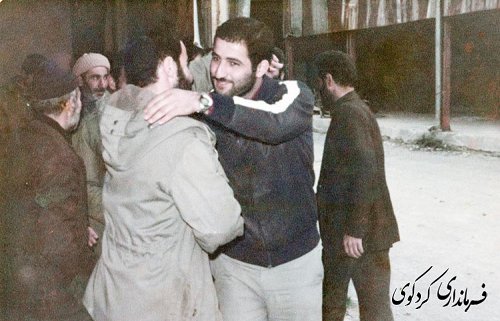 دیدار فرماندار ومسئولین با خانواده شهیدان منوچهری /تصویری
