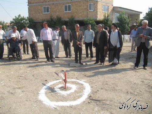 کلنگ زنی خانه بهداشت باحضور فرماندار و معاون دانشگاه علوم پزشکی