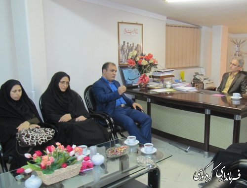 فرماندار کردکوی از چند شرکت  تعاونی بازدید کرد