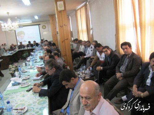 چهارمین جلسه شورای اداری شهرستان در آخرین روز های فصل تابستان برگزار شد /تصویری