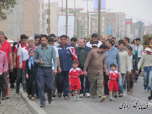 همایش پیاده روی بزرگ خانوادگی در کردکوی برگزار شد