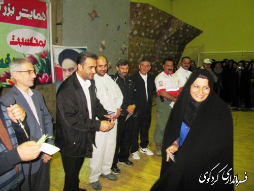 همایش پیاده روی بزرگ خانوادگی در کردکوی برگزار شد