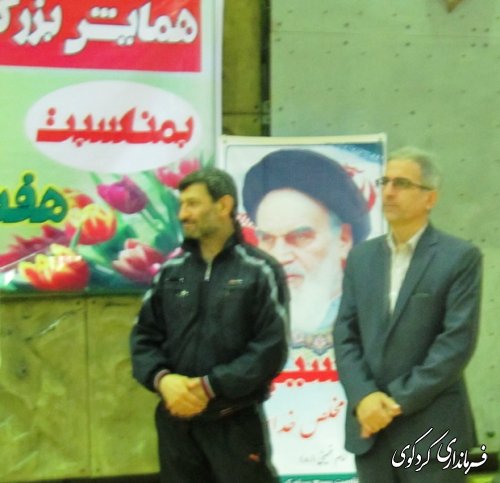 همایش پیاده روی بزرگ خانوادگی در کردکوی برگزار شد