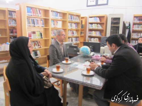 بازدید فرماندار به مناسبت نکوداشت هفته کتاب و کتابخوانی