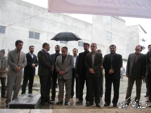 مهندس ترکان نماینده ریاست جمهوری  بر سر مزار شهدای شهرستان کردکوی حاضر شد