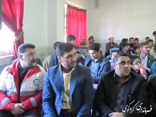 جشن معلولان در مدرسه استثنایی توحید