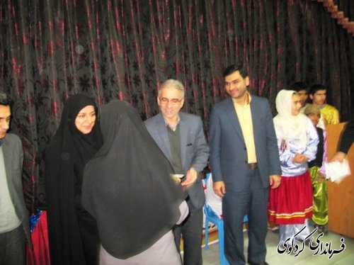 جشن معلولان در مدرسه استثنایی توحید