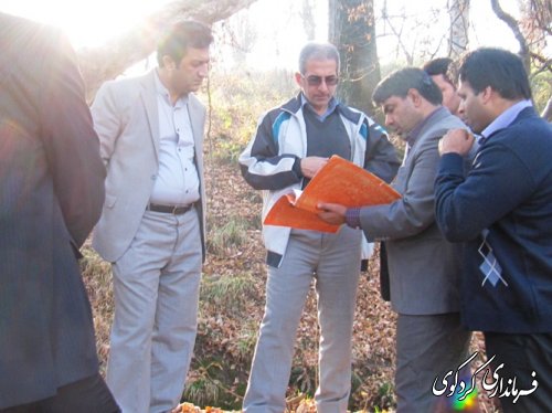 بازدید فرماندار از آب بندان در منطقه زیبای چهارکوه (گزارش تصویری)