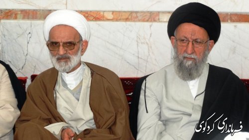 اصلی ترین عامل پیروزی انقلاب اسلامی ایران، ایمان مردم و رهبری آن به خداوند بود