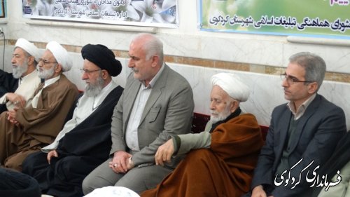 اصلی ترین عامل پیروزی انقلاب اسلامی ایران، ایمان مردم و رهبری آن به خداوند بود