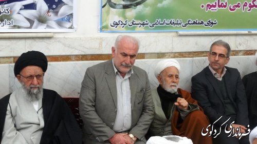 اصلی ترین عامل پیروزی انقلاب اسلامی ایران، ایمان مردم و رهبری آن به خداوند بود