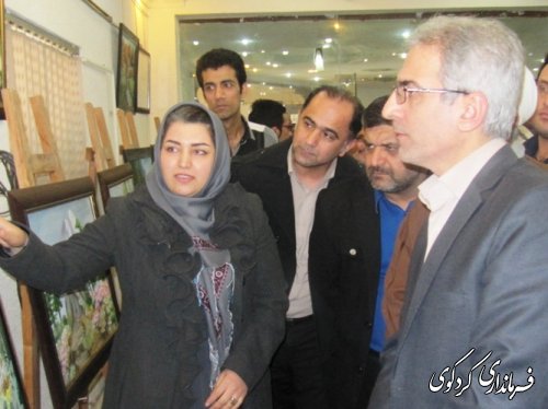 افتتاح نمایشگاه هنرهای تجسمی به مناسبت گرامیداشت دهه فجر با حضور فرماندار