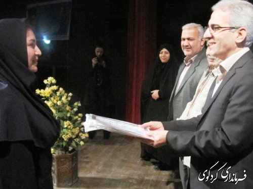 برگزاری شب شعر ویژه ایام الله دهه فجر با حضور فرماندار