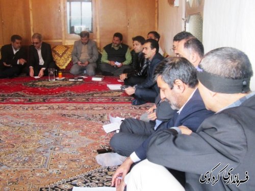 بررسی مسائل و مشکلات روستاهای شهرستان با حضور فرماندار