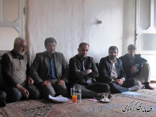 بررسی مسائل و مشکلات روستاهای شهرستان با حضور فرماندار