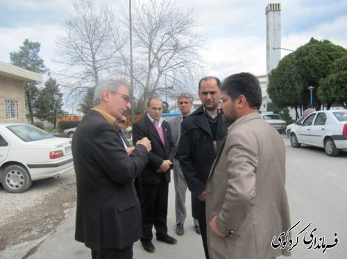 با اهدای یک شاخه گل، فرماندار از پرستاران بیمارستان امیرالمومنین (ع) شهر کردکوی قدردانی کرد