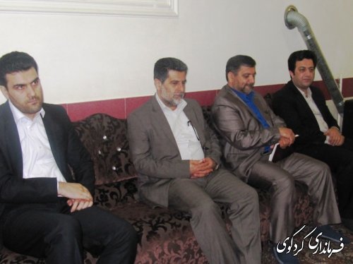 در دهمین روز از آغاز سال 94 معاون فرماندار و هیات همراه با تعدادی از خانواده های شاهد دیدار و گفتگو کردند.