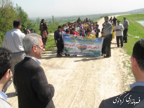 با حضور فرماندار  مراسم جشن زمین پاک در کردکوی برگزار گردید