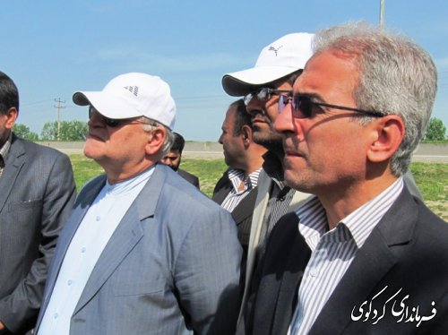 بازدید استاندار از طرح کشاورزی " انتخاب مشارکتی ارقام گندم آبی استان" در شهرستان کردکوی