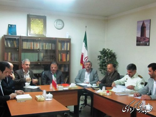 نشست صمیمی معاونت سیاسی و امنیتی استاندار گلستان با کارکنان فرمانداری