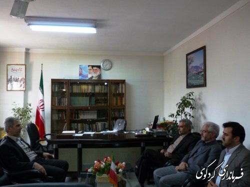 بازدید فرماندار و مدیرکل کمیته امداد ازچند خانواده ی مدد جو