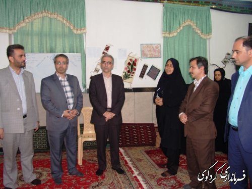  با زدیدمشترک فرماندار کردکوی و مدیرکل  آموزش فنی و حرفه ای از کارگاه آموزش صنایع دستی   