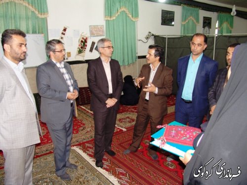  با زدیدمشترک فرماندار کردکوی و مدیرکل  آموزش فنی و حرفه ای از کارگاه آموزش صنایع دستی   