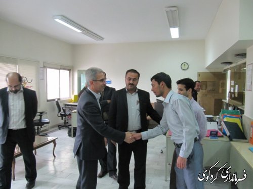 بازدید فرماندار و هیات همراه از تامین اجتماعی کردکوی