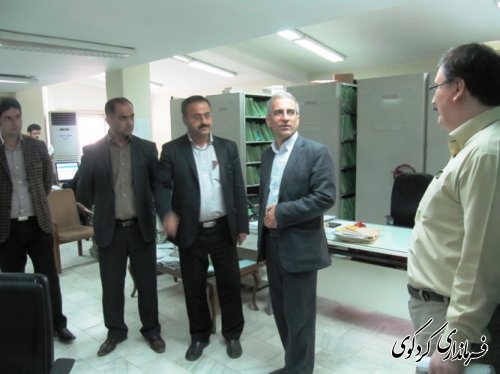 بازدید فرماندار و هیات همراه از تامین اجتماعی کردکوی
