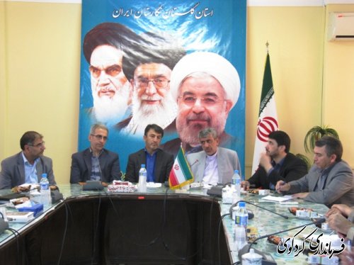 نشست مشترک ائمه جماعت، نماینده مردم مجلس و فرمانداران، مدیرکل آموزش و پرورش استان و روسای آن در غرب استان