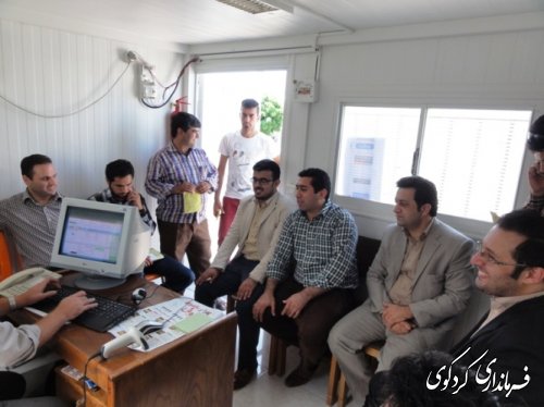 اهدای خون با حضور مسئولین شهرستان در کنار اقشار مختلف مردم
