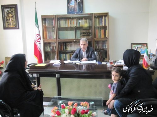 ملاقات چهره به چهره شهروندان با فرماندار