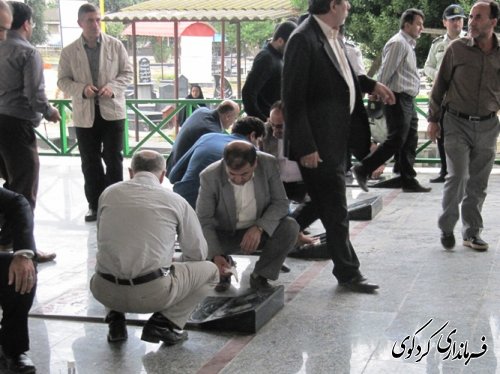 با حضور فرماندار و اعضای شورای اداری گلزار شهدای کردکوی غباررویی و عطرافشانی شد
