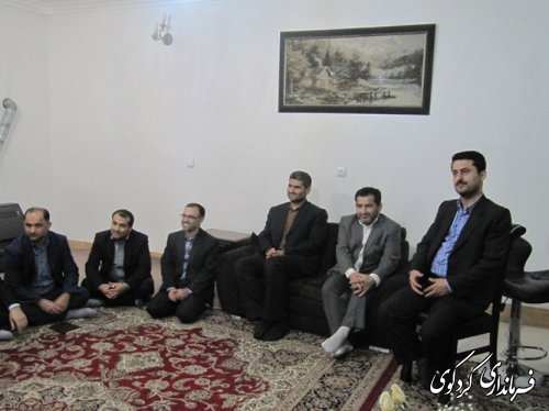 دیدار فرماندار و رئیس دادگستری و دادستان شهرستان از یک جانباز جنگ تحمیلی