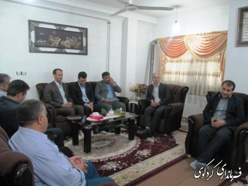 دیدار فرماندار و هیات همراه با خانواده های شاهد و ایثارگر