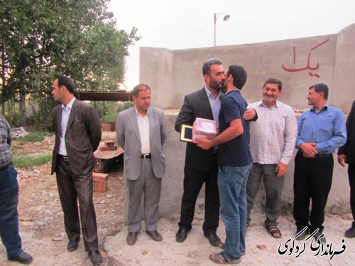 بازدید بخشدار از پروژه پرورش ماهی در روستای ایلوار