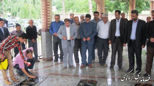 دیدار بخشدار با خانواده های شهدا و ایثارگر