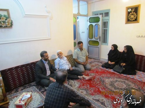 دیدار بخشدار با خانواده های شهدا و ایثارگر