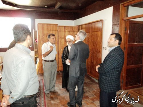 بازدید فرماندار از کارخانه رزین چوب