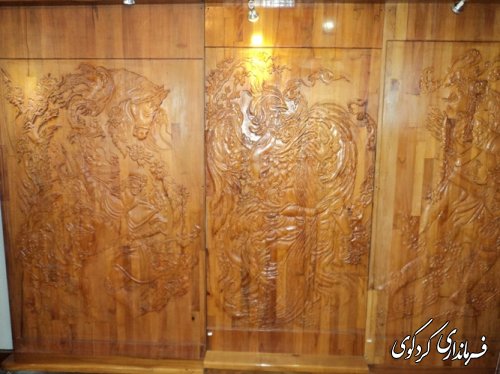 بازدید فرماندار از کارخانه رزین چوب