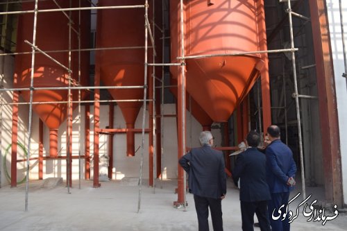 بازدید فرماندار از کارخانه آرد زاهدی کردکوی