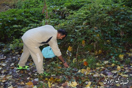 پاکسازی جنگل کردکوی با همت جوانان شهرستان