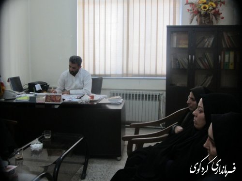 جلسه هم اندیشی بخشدار مرکزی کردکوی با اعضای کمیته انطباق