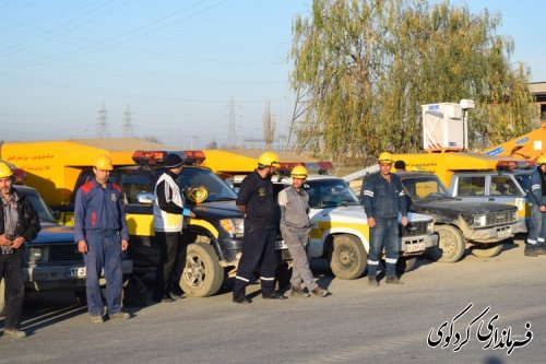 مانور منطقه ای تعمیرات پیشگیرانه برق در غرب استان با حضور فرماندار