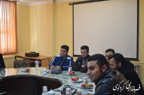 نشست صمیمی حضور حداکثری فرماندار و بخشدار با جوانان روستاهای بخش مرکزی شهرستان کردکوی
