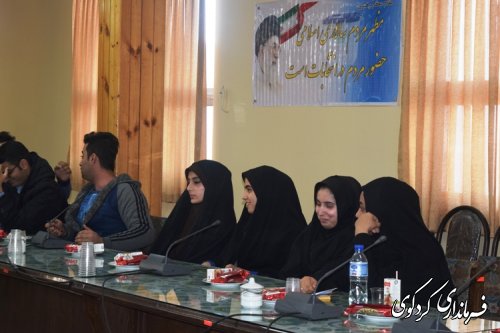 نشست صمیمی حضور حداکثری فرماندار و بخشدار با جوانان روستاهای بخش مرکزی شهرستان کردکوی